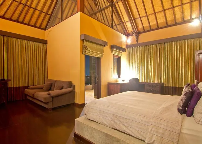 Uluwatu Huge 6 Bed - G8 Views & Child Friendly Villa *