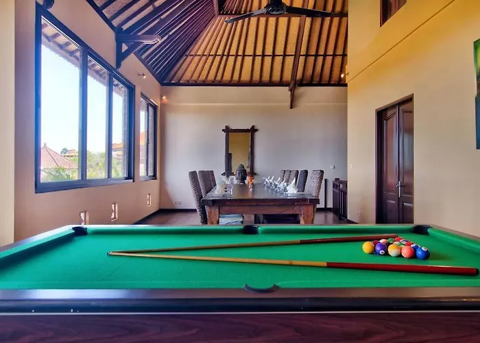 Uluwatu Huge 6 Bed - G8 Views & Child Friendly Villa