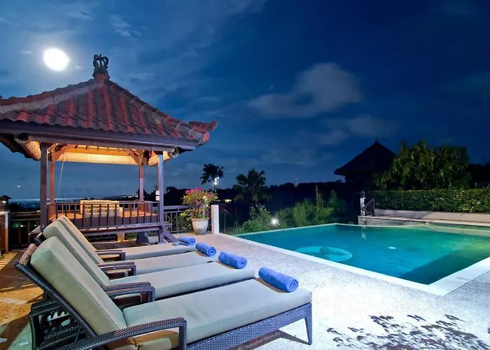 Uluwatu Huge 6 Bed - G8 Views & Child Friendly * Jimbaran