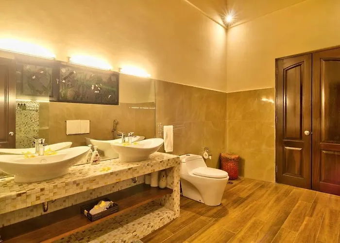 Uluwatu Huge 6 Bed - G8 Views & Child Friendly Villa Jimbaran