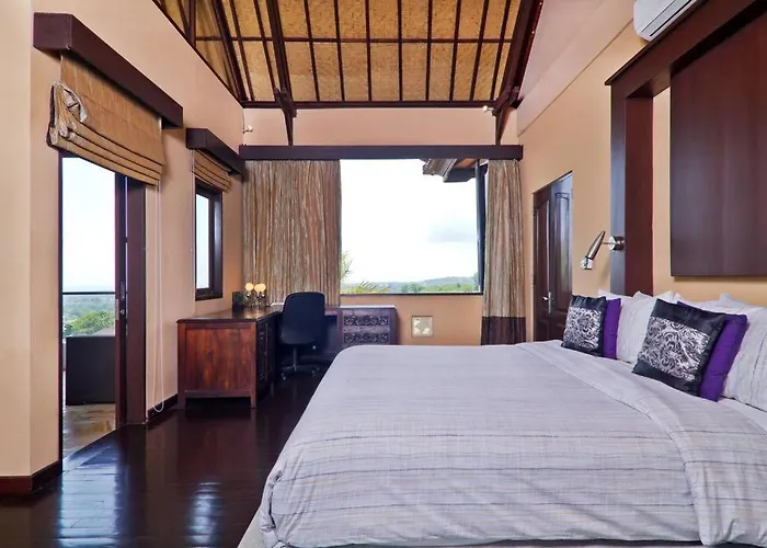 Uluwatu Huge 6 Bed - G8 Views & Child Friendly Villa