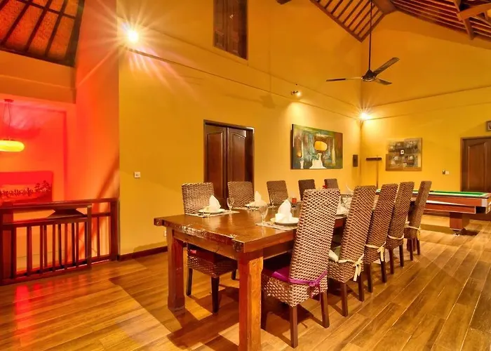 Uluwatu Huge 6 Bed - G8 Views & Child Friendly