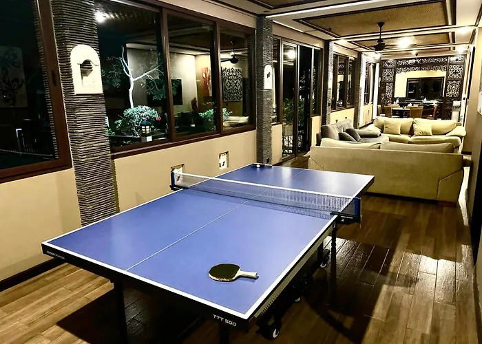 Uluwatu Huge 6 Bed - G8 Views & Child Friendly *